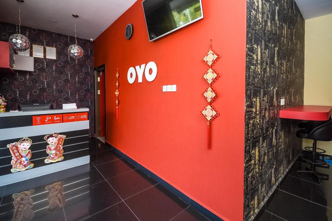 Oyo 89301 Ys Inn Miri Zewnętrze zdjęcie