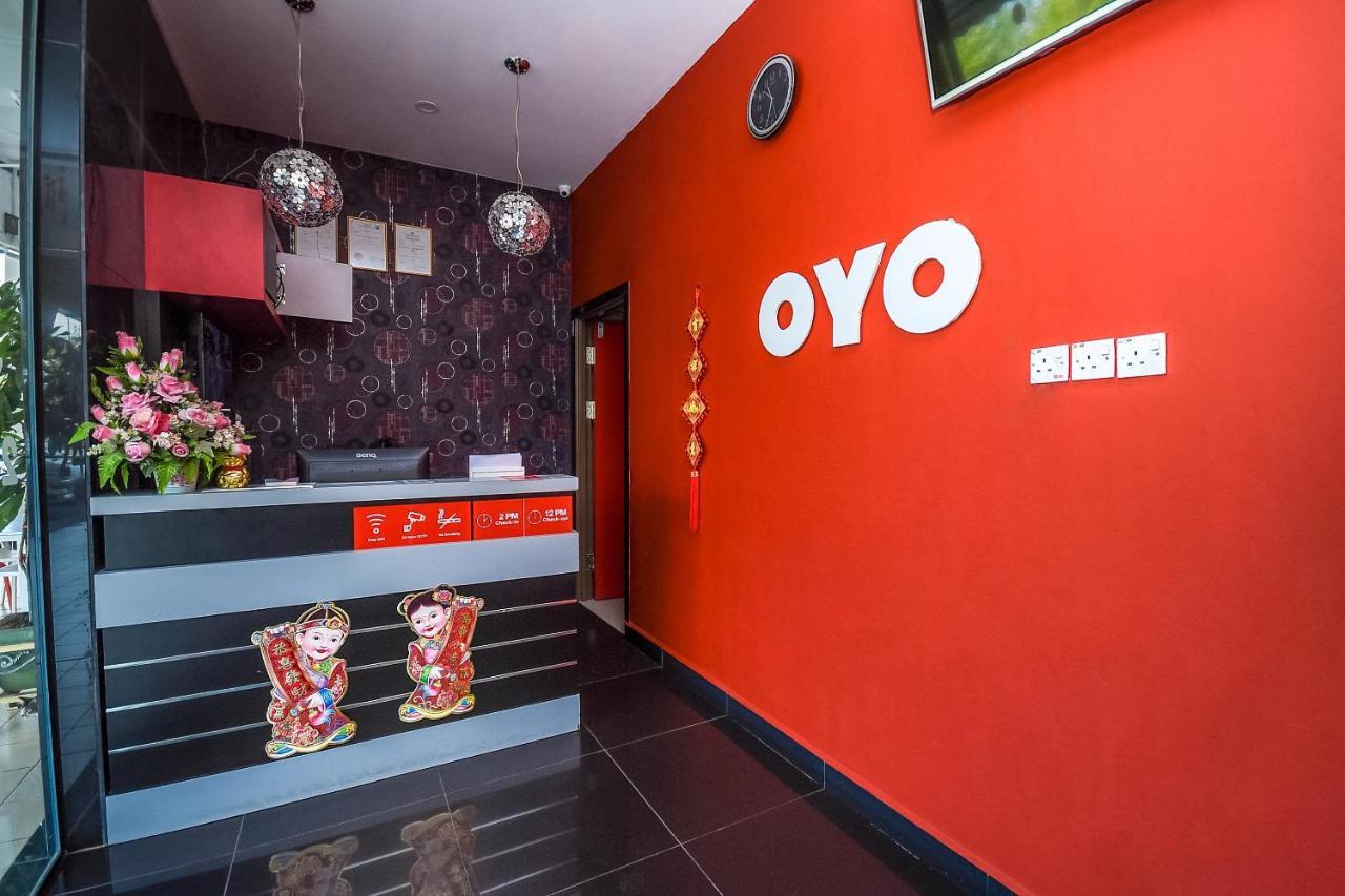 Oyo 89301 Ys Inn Miri Zewnętrze zdjęcie